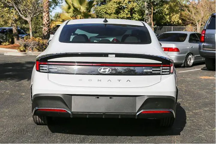 $24500 : Hyundai SONATA 2025 SE 4dr S image 6