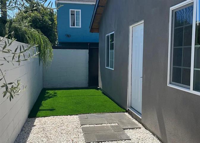 $1750 : 🏠Minutes from LAX✈ & SoFi🏟️ image 2