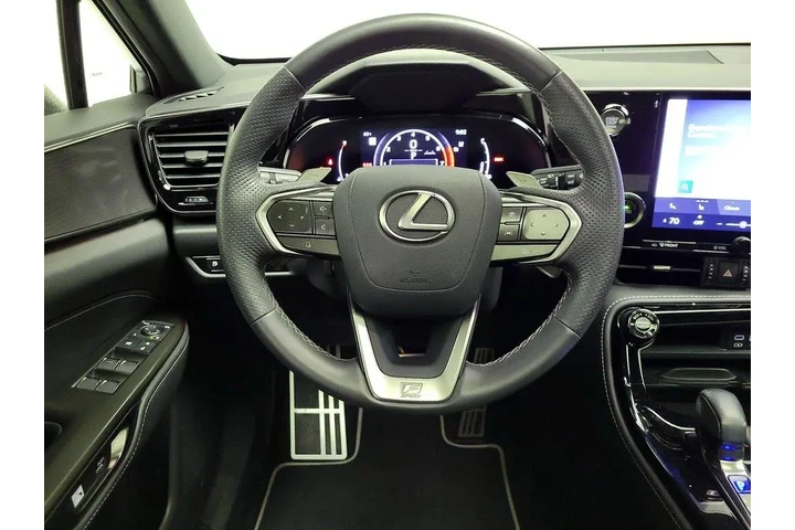 $37998 : Lexus NX 350 2022 AWD F SPOR image 10