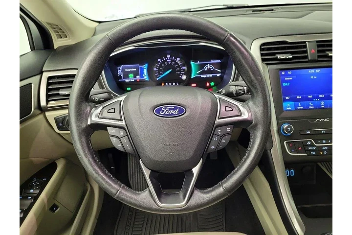 $18998 : Ford Fusion Hybrid 2020 SEL image 10