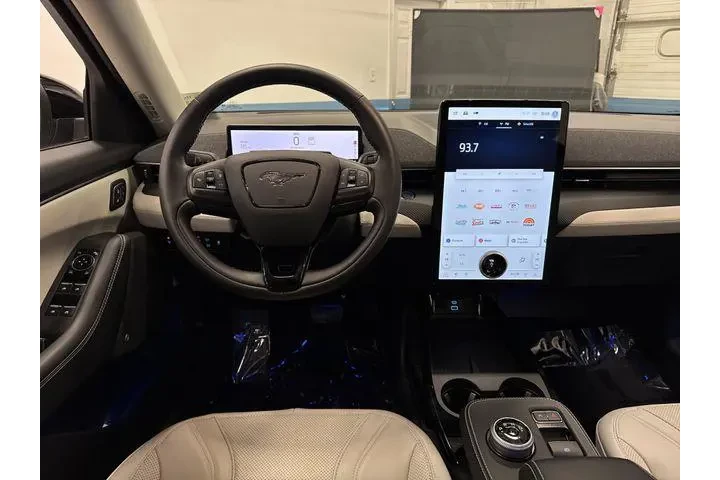 $31775 : Ford Mustang Mach-E 2024 AWD image 5