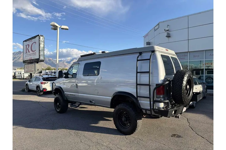$89910 : 2010 Econoline Cargo Van Comm image 5