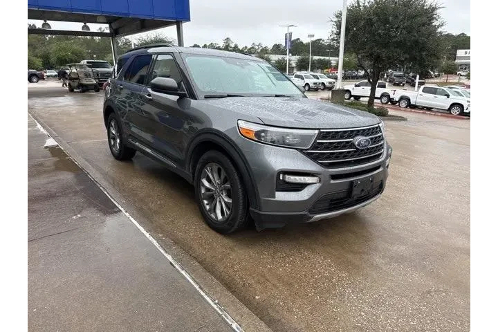 $23988 : Ford Explorer 2022 XLT 4dr S image 2