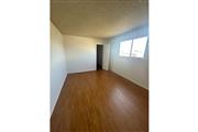 $1700 : HAWTHORNE APT. 1 REC. thumbnail