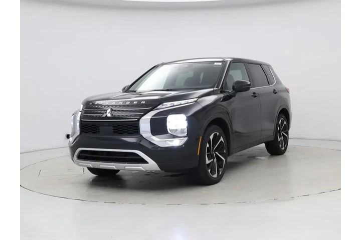 $25998 : Mitsubishi Outlander 2023 SE image 4