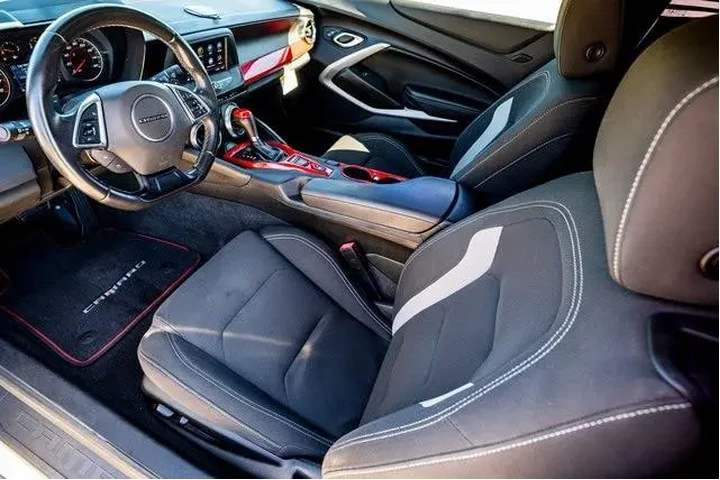 $25019 : Chevrolet Camaro 2021 LT 2dr image 7