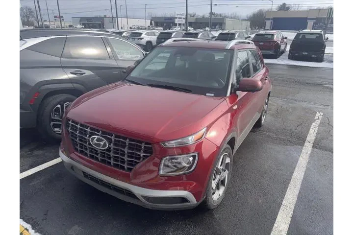 $18633 : Hyundai VENUE 2024 Limited 4 image 1