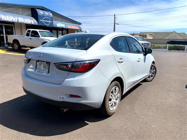 $15995 : 2019 Yaris iA image 5