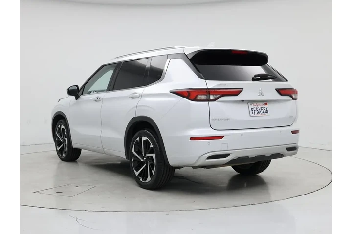 $23998 : Mitsubishi Outlander 2023 SE image 2