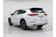 $23998 : Mitsubishi Outlander 2023 SE thumbnail