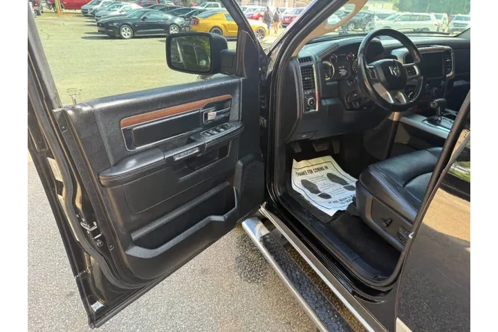 $14999 : 2013 RAM 1500 Laramie image 10