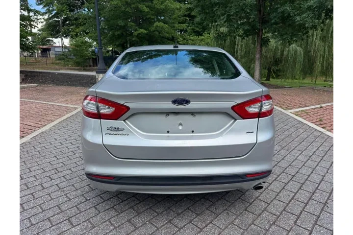 $4500 : 2016 Fusion SE image 7