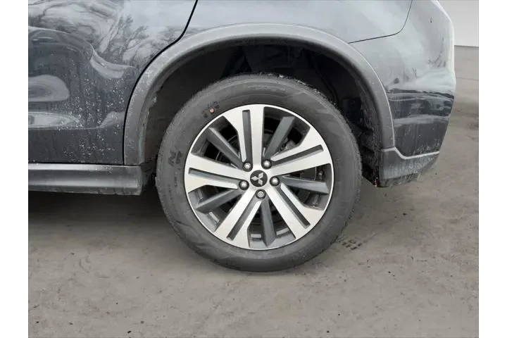 $19749 : Mitsubishi Outlander Sport 2 image 9