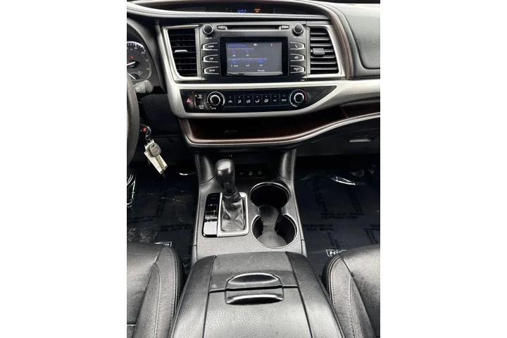 $11995 : 2014 Highlander LE V6 image 9