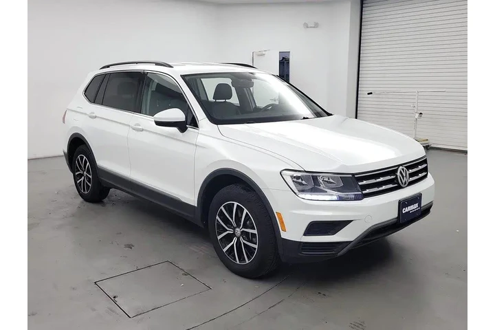 $22998 : Volkswagen Tiguan 2021 SE 4d image 1