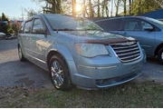 2008 Town & Country thumbnail