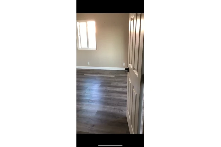 $950 : Se renta cuarto image 3