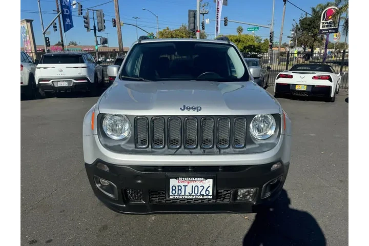 $9498 : 2015 Renegade Latitude image 4