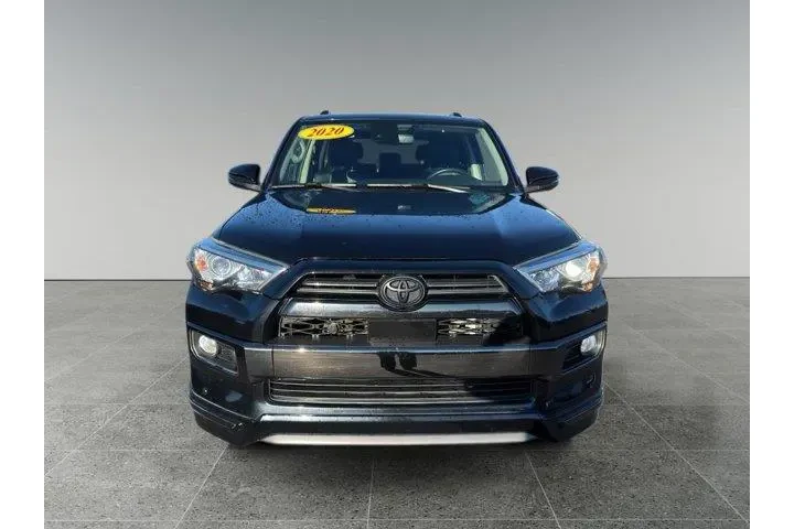 $30991 : Toyota 4Runner 2020 4x4 SR5 image 2