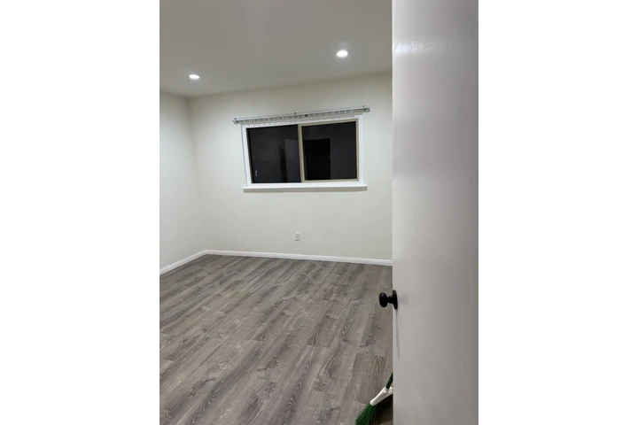Ponemos piso image 1
