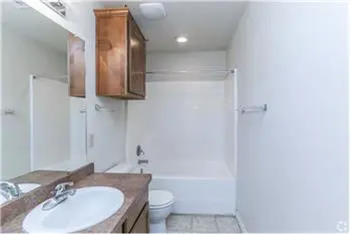 $1695 : Rental property with 3 bedro image 10