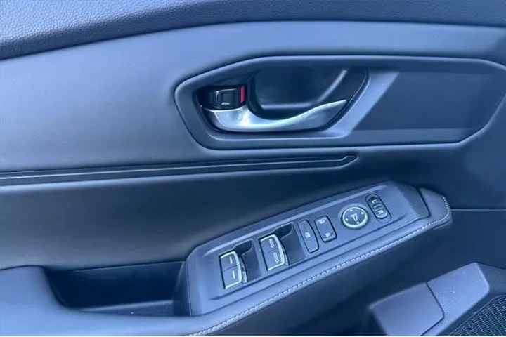 $29651 : Honda Accord Hybrid 2025 Spo image 10