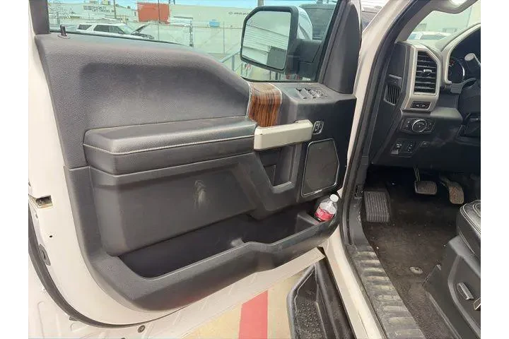 $31200 : Ford F-150 2018 4x4 King Ran image 10