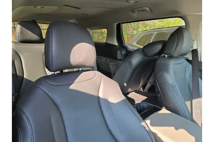 $35818 : Kia Carnival 2025 LXS 4dr Mi image 5