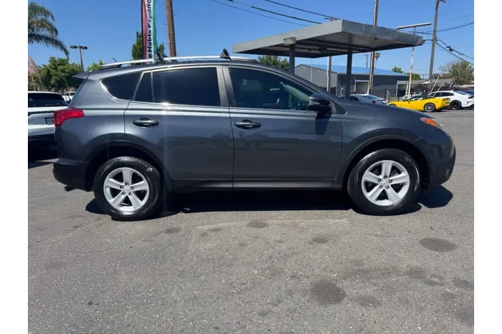 $12998 : 2014 RAV4 XLE image 9
