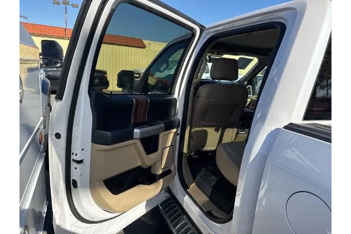 $18228 : Ford F-150 2016 4x2 Lariat 4 image 8