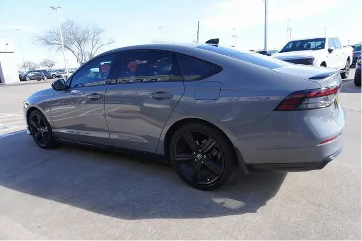 $34288 : Honda Accord Hybrid 2025 Spo image 4