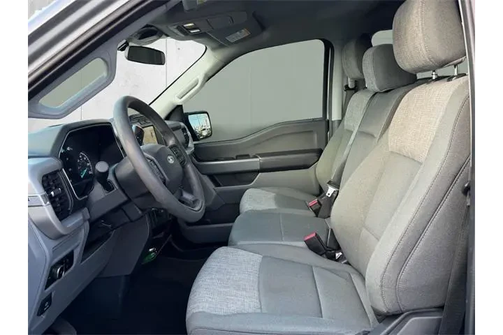 $30985 : Ford F-150 2023 4x2 XLT 4dr image 5