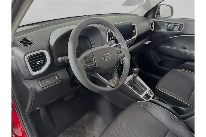 $16200 : Hyundai VENUE 2025 Limited 4 image 8