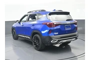 $21331 : Kia Seltos 2023 AWD Nightfal thumbnail