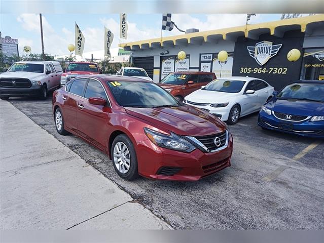 $8999 : 2016 Nissan Altima image 1