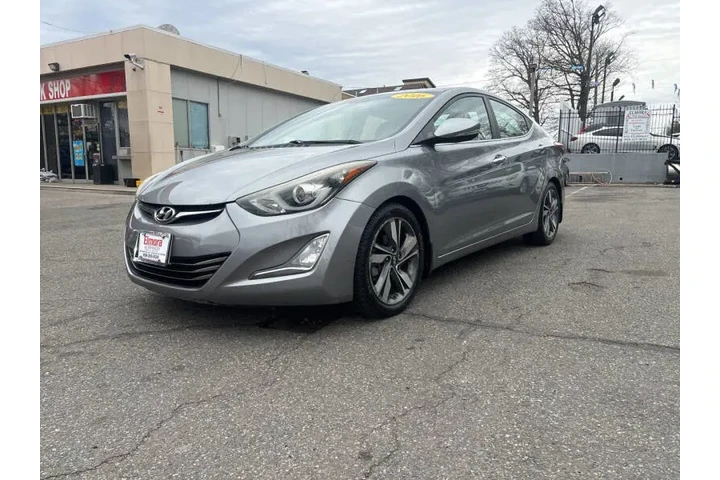 2016 Elantra SE image 4