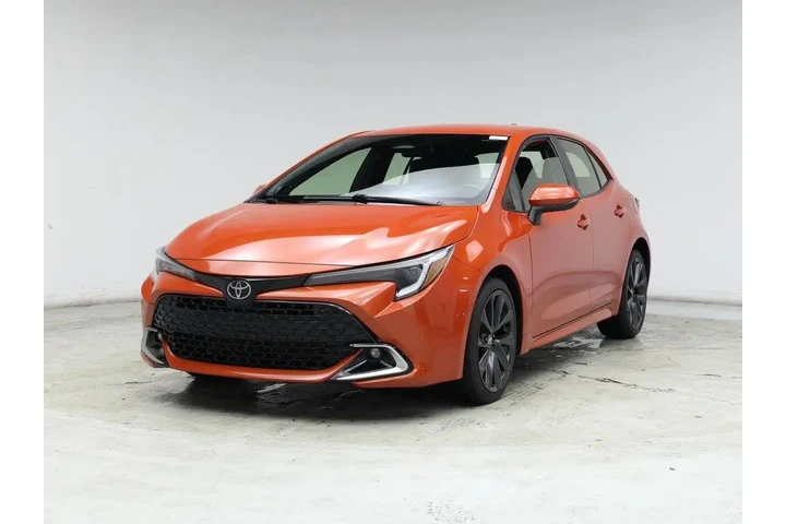 $23998 : Toyota Corolla Hatchback 202 image 4