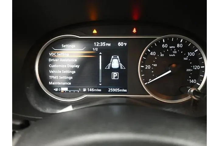 $19991 : Nissan Versa 2023 SR 4dr Sed image 10