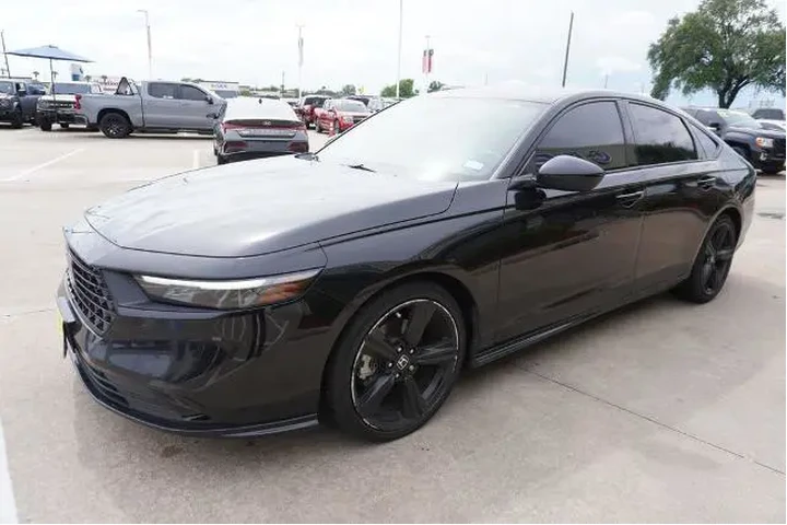$28725 : Honda Accord Hybrid 2023 Spo image 7