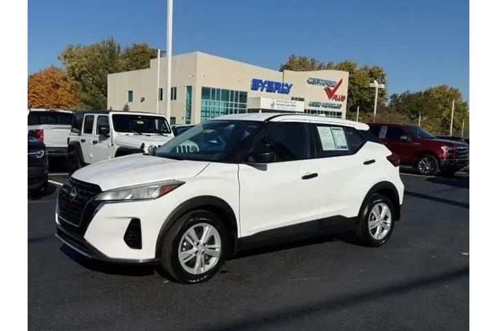 $19400 : Nissan Kicks 2024 S 4dr Cros image 4