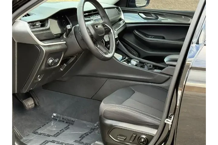 $27489 : Jeep Grand Cherokee L 2023 4 image 5