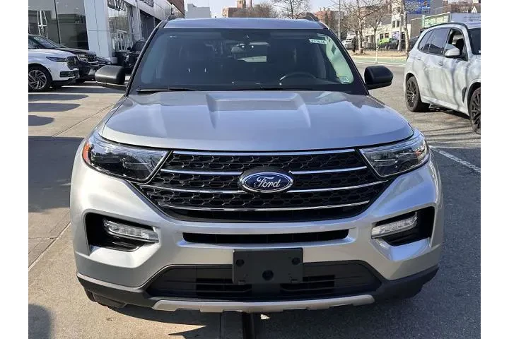 $37990 : Ford Explorer 2024 AWD XLT 4 image 7