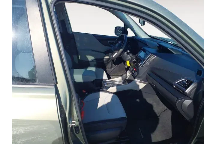 $19561 : Subaru Forester 2020 AWD Bas image 8