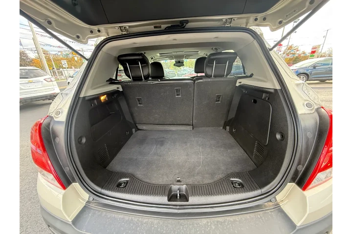 $9990 : 2016 Trax LT AWD image 6