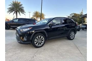 $24880 : Toyota RAV4 2021 XLE Premium thumbnail