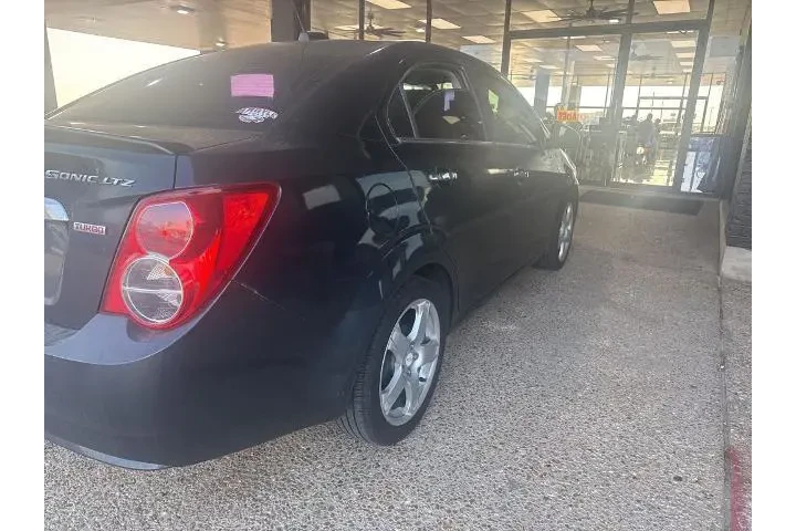 $6221 : Chevrolet Sonic 2015 LTZ Aut image 4