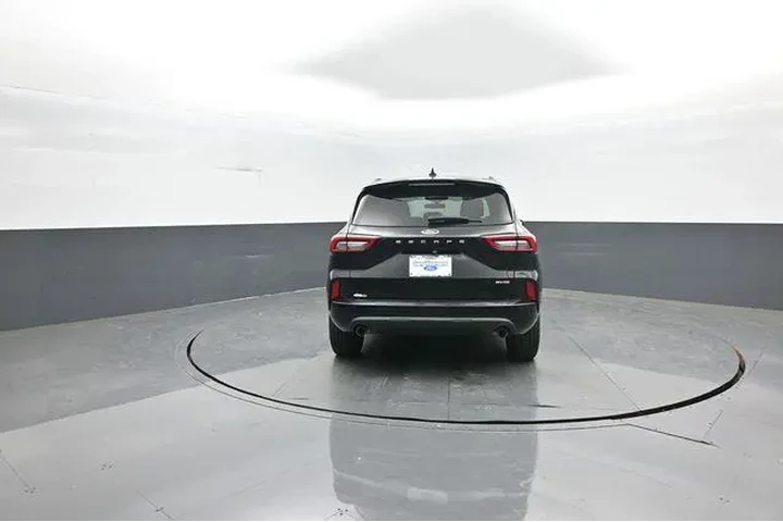 $21556 : Ford Escape 2023 AWD ST-Line image 6