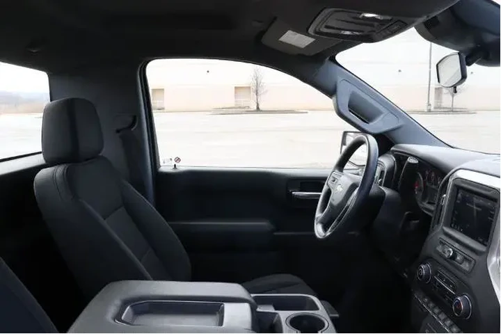 $27950 : Chevrolet Silverado 1500 202 image 9