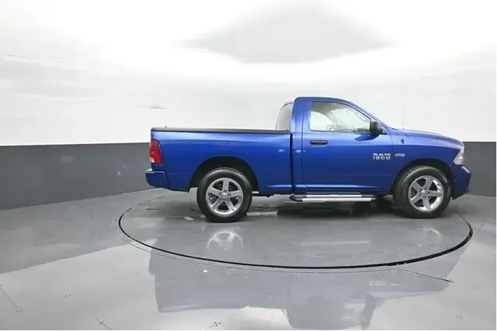 $22988 : Ram 1500 2017 4x4 Express 2d image 8