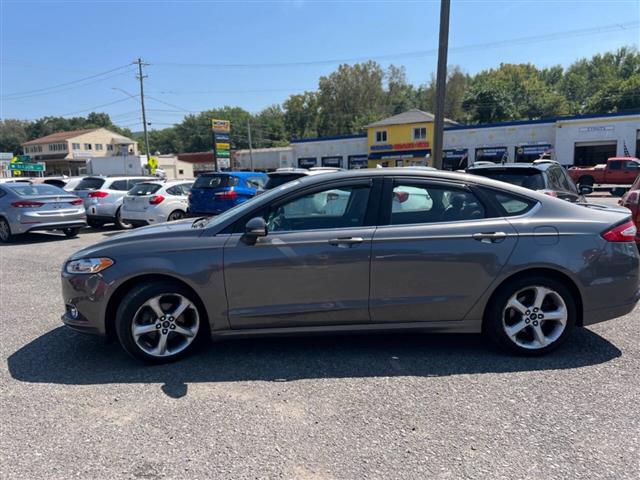 $7990 : 2014 Fusion image 4